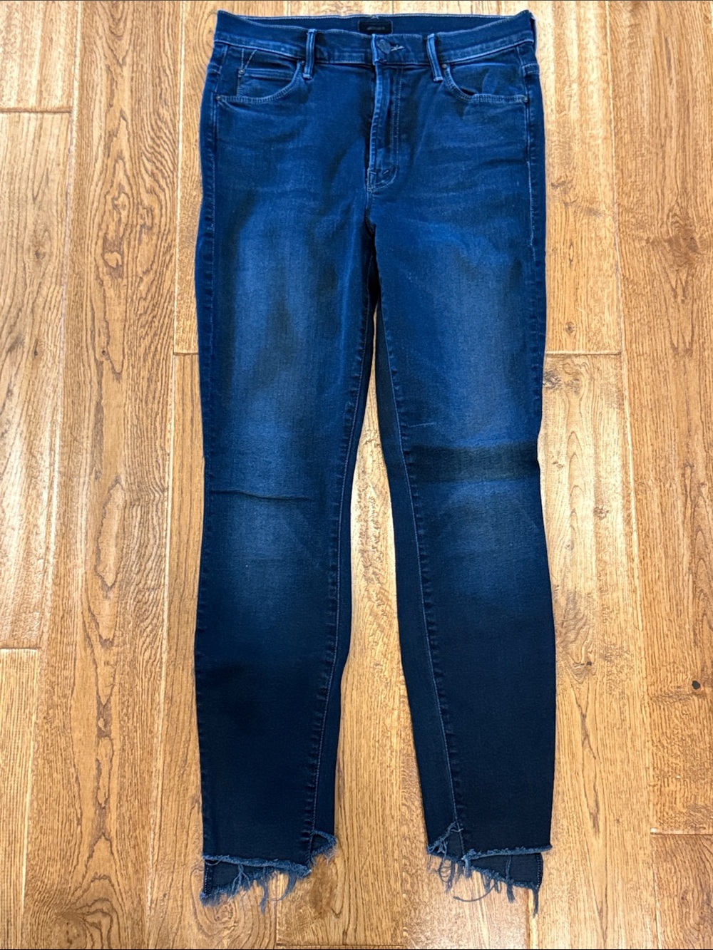Mother The Stunner Zip two Step Fray jeans